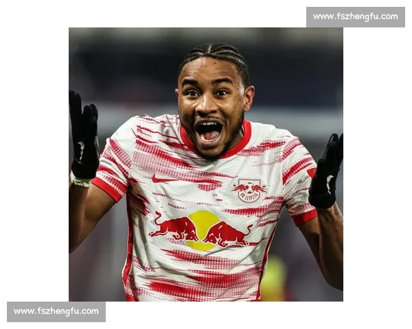 恩昆库：与马雷斯卡畅聊意甲 气球庆祝藏父子温情